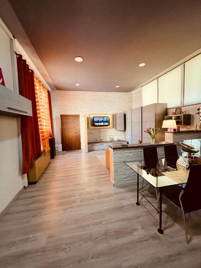 Апартаменти Golden House Кастель-Маджоре Екстер'єр фото